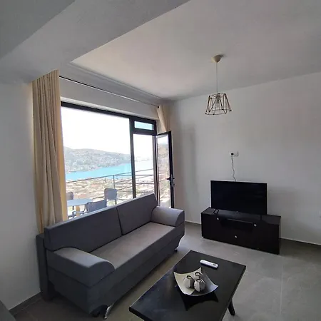 Horizon Hill Apartment