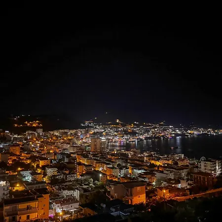 Horizon Hill Apartment *