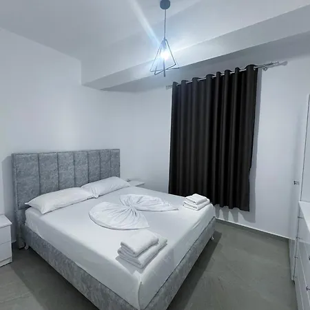 Horizon Hill Apartment Sarande