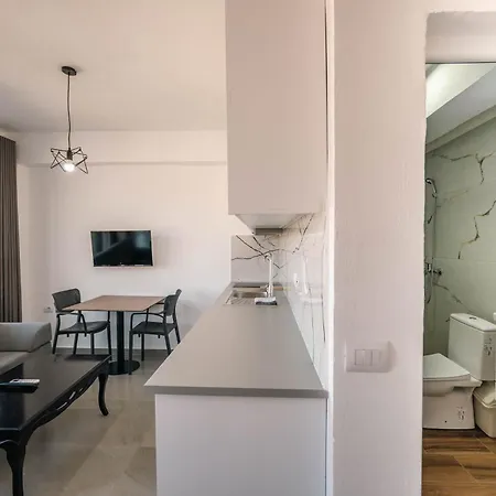 Horizon Hill Apartment Sarande