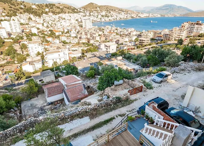 Horizon Hill * Sarandë