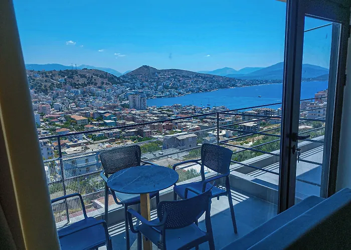 Horizon Hill Apartment *